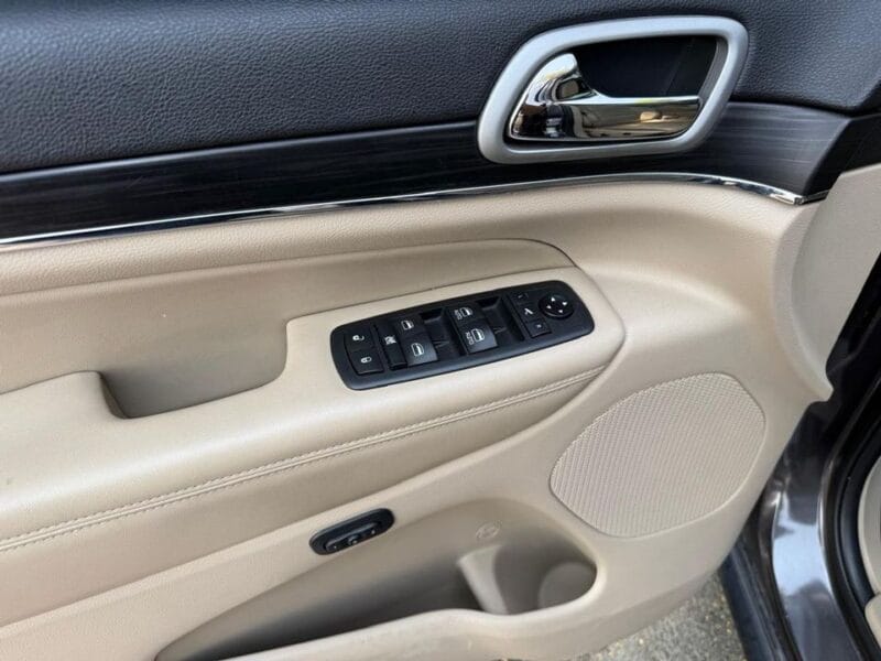 Jeep Grand Cherokee Limited 3.6L 2020 LIMITED ONLY 74000 KM