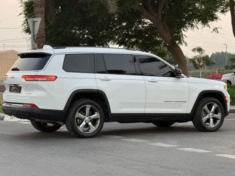 Jeep Grand Cherokee L Limited 3.6L JEEP GRAND CHEROKEE LIMITED 2022 GCC FULL OPTIONS IN PERFECT CONDITIONS