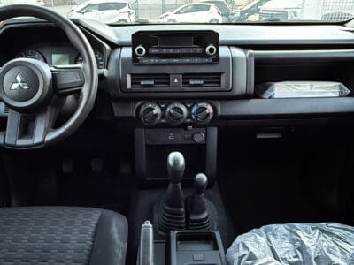 Mitsubishi L200 2025