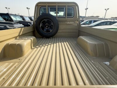 2025 Toyota Land Cruiser Pick-Up