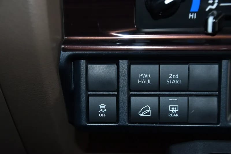 2025 Toyota Land Cruiser 71 Other