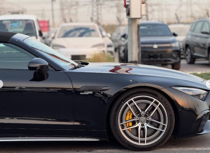 MERCEDES-BENZ SL 43 2023 Full Option in Japanese Specs