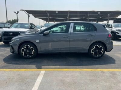 Volkswagen GOLF 2025 4-cylinders Engine 4WD