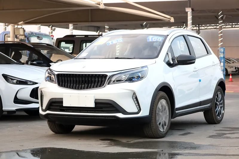 2025 Livan X3 Pro Other 3-cylinders Engine FWD