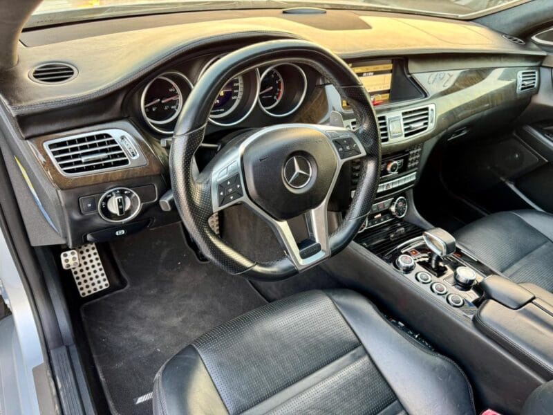 MERCEDES-BENZ CLS 63 AMG SILVER Model 2012 A/T V8