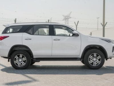 2025 Toyota Fortuner GX 2.4L A/T Diesel (White)