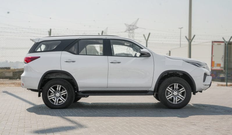 2025 Toyota Fortuner GX 2.4L A/T Diesel (White)