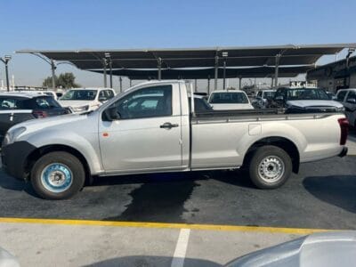 ISUZU D-MAX 2.5L 2WD 2026 Model Japanese Specs