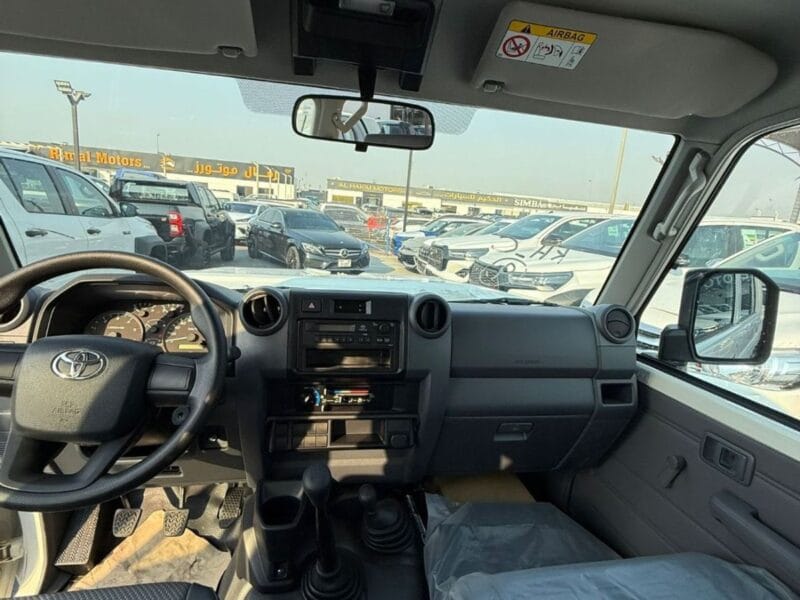 2025 Toyota Land Cruiser Pick Up Std 4.0L Double Cab Utility 4WD