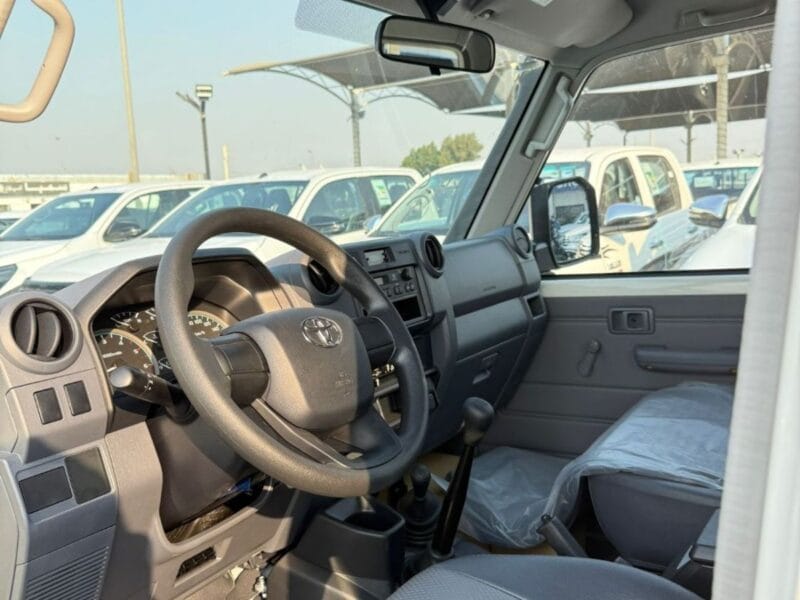 2025 Toyota Land Cruiser Pick Up Std 4.0L Double Cab Utility 4WD
