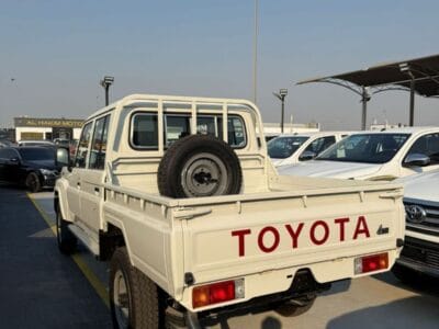 2025 Toyota Land Cruiser Pick Up Std 4.0L Double Cab Utility 4WD