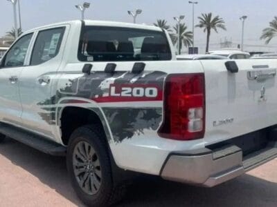 Mitsubishi L200 L200 GLX AT DIESEL FULL OPTION 2025