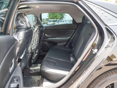 HYUNDAI ELANTRA 2025 - BLACK 4-Cylinder Engine
