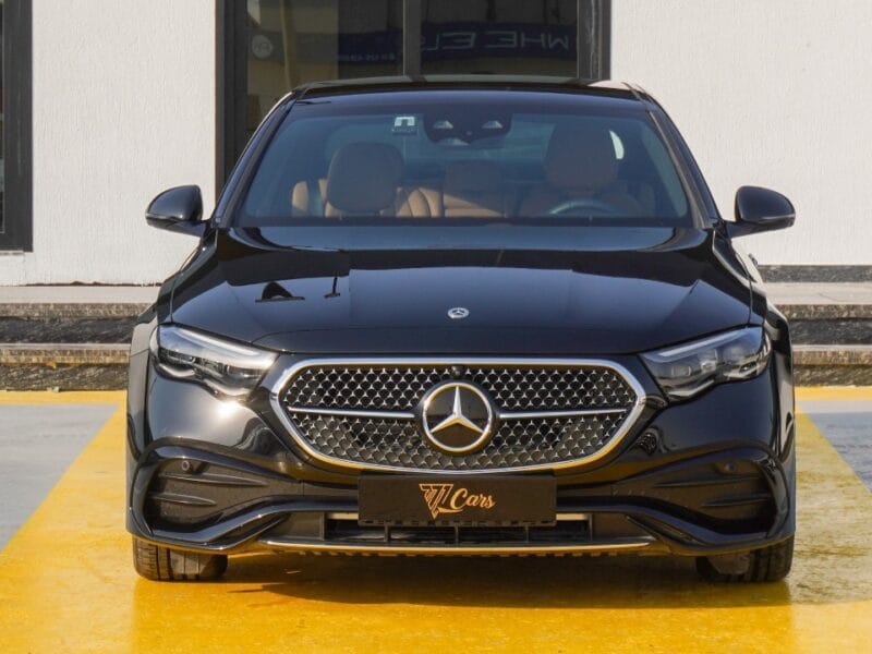 2025 Mercedes-Benz E300 4MATIC in Obsidian Black