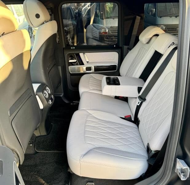 MERCEDES-BENZ G 63 AMG BLACK-WHITE 2022 A/T Petrol