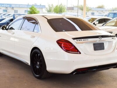 Mercedes-Benz S 63 AMG 4 Matic 2014 8-Cylinder Engine