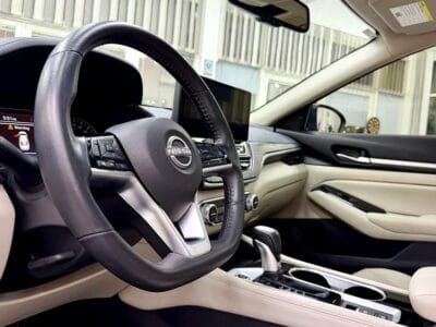 2024 Nissan Altima SL FSH Perfect condition