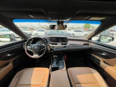 Lexus ES300h LEXUS ES300h 2019 Hybrid 2.5L (214 HP)
