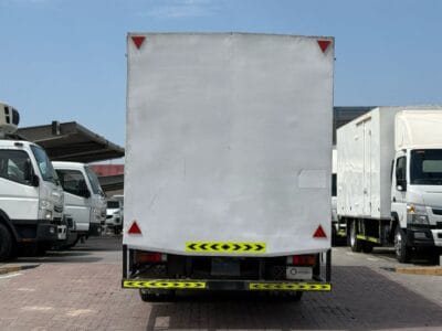 2019, Mitsubishi Canter, Water Shutter, 18 FT Truck Manual
