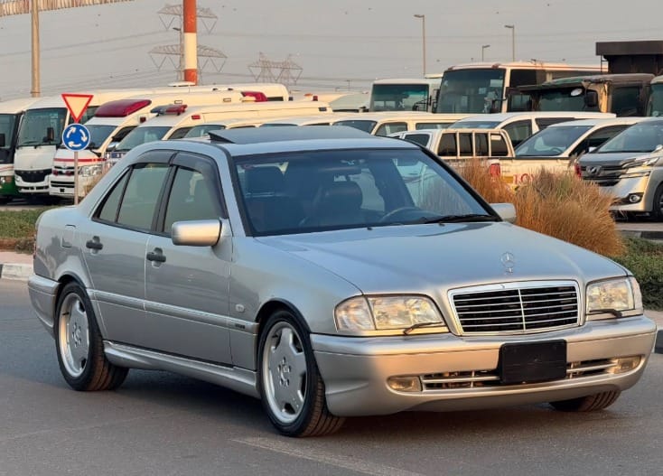 1998 MERCEDES-BENZ C43 NEAT AND CLEAN CAR
