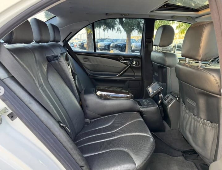 2000 MERCEDES-BENZ E55 V8 AUCTION GRADE 4/B