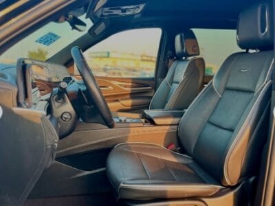 2023 CADILLAC ESCALADE ESV FULL OPTION CHASSIS GUARANTEE Black
