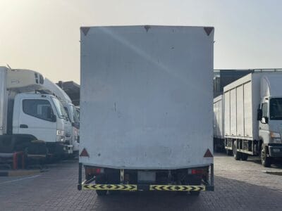 2019 Mitsubishi Canter, 18 FT, Water Shutter White Diesel Manual