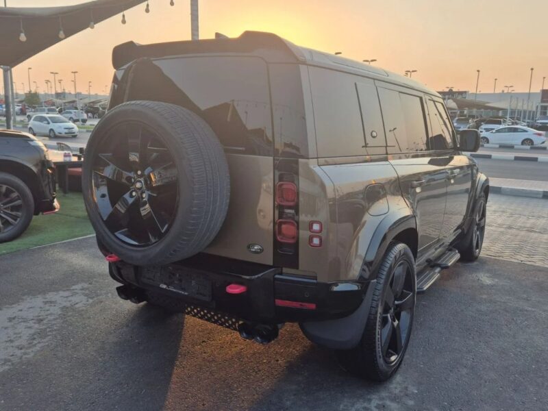 2021 Land Rover Defender P400 110 SE 3.0L (5 Seater)