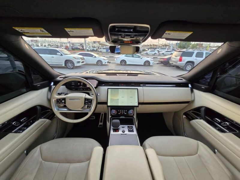 Land Rover Range Rover SE P530 4.4L 2023 America Specs