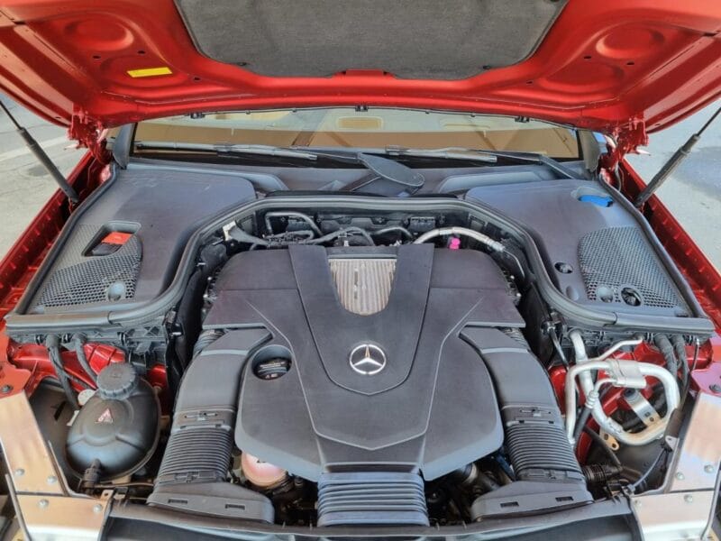 MERCEDES-BENZ E 400 RED 2018 Petrol