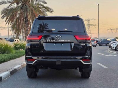 2025 Toyota Land Cruiser VXR FULL OPTION 3.5L V6 PETROL