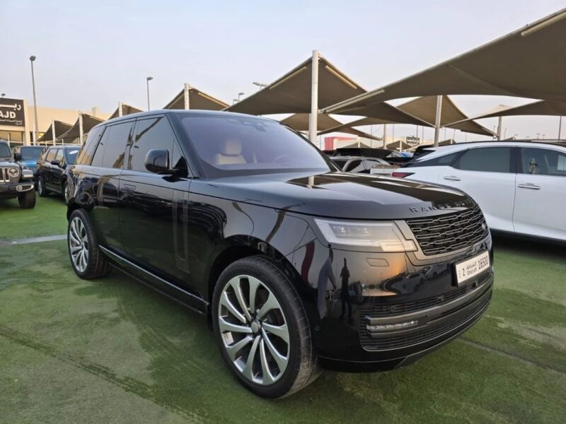 Land Rover Range Rover SE P530 4.4L 2023 America Specs