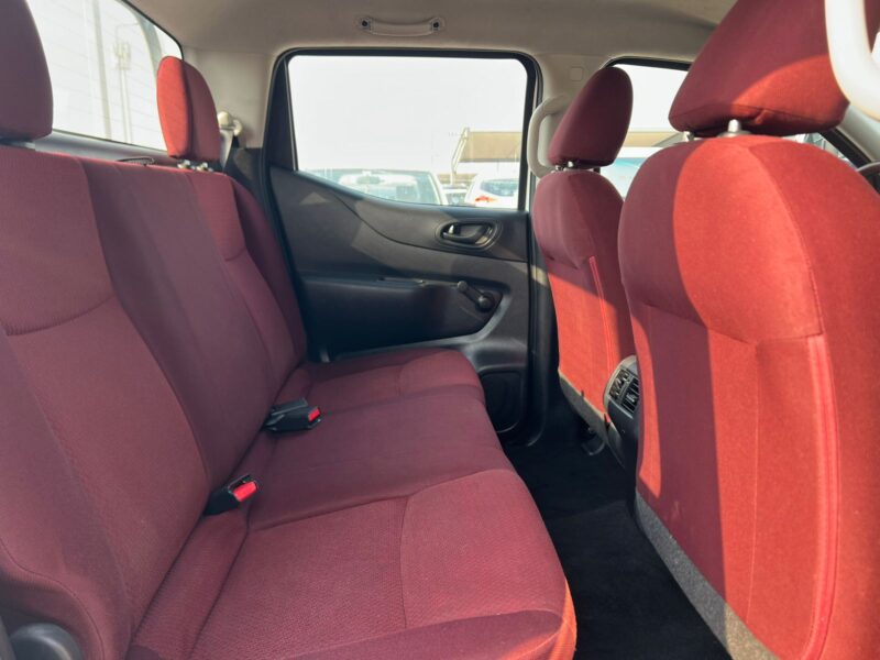 2020 Nissan Navara 4X2 Automatic White GCC Specs