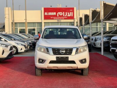 2020 Nissan Navara 4X4 Full Automatic White GCC