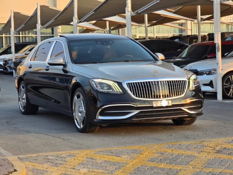 Mercedes-Maybach S560 Model 2020 V8 4.0-Liter Engine