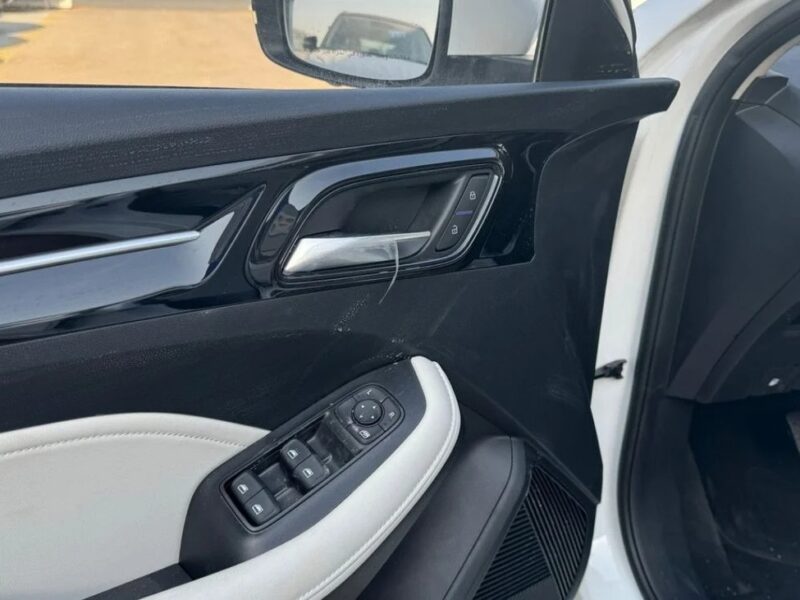 2025 MG MG5 Fully Loaded 1500 L White GCC Specs