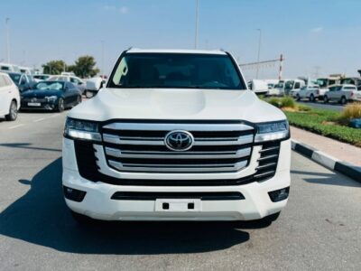 2022 TOYOTA LAND CRUISER White CHASSIS GUARANTEE