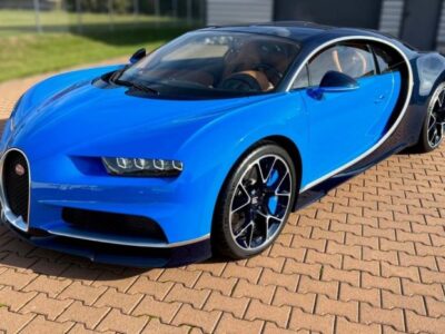 2018 Bugatti Chiron Blue Engine 8.0 L quad‑turbo W16