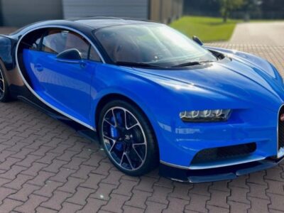 2018 Bugatti Chiron Blue Engine 8.0 L quad‑turbo W16