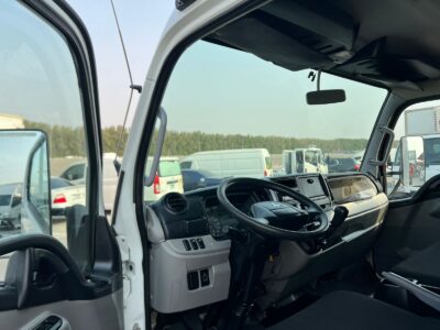 2019 Mitsubishi Canter, Watter Shutter, 18FT GCC White Manual
