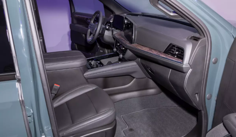 New 2025 Chevrolet Tahoe 5.3L V8 Engine Grey
