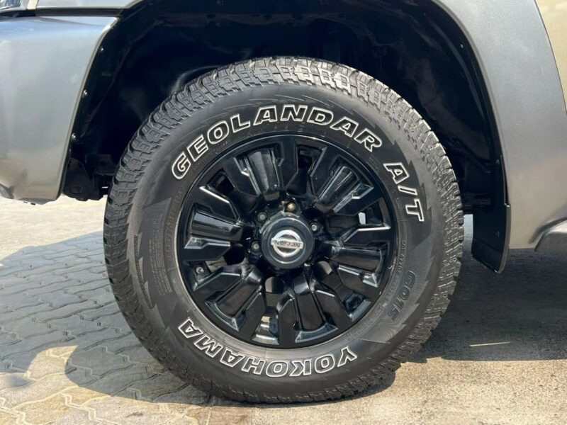 2019 NISSAN PATROL SUPER SAFARI 2019 Gold ENGINE 4.8L GCC