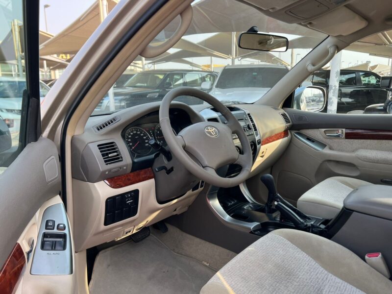 2009 Toyota Prado V4 GX 2 Doors Gold-Beige GCC Specs