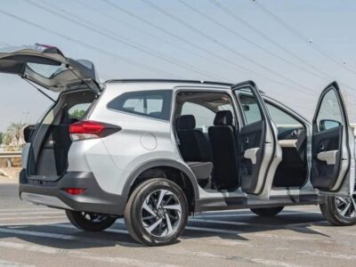 Toyota Rush TOYOTA RUSH 1.5P AT MY2023 Silver-Black