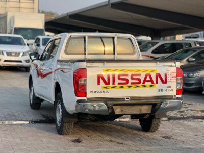 2020 Nissan Navara 4X4 White Fully Automatic GCC