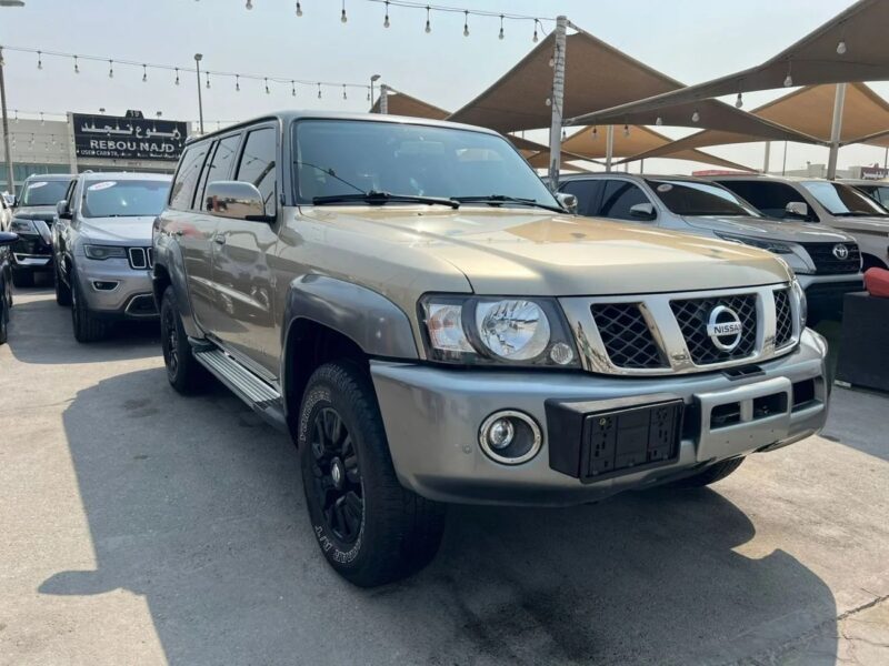 2019 NISSAN PATROL SUPER SAFARI 2019 Gold ENGINE 4.8L GCC