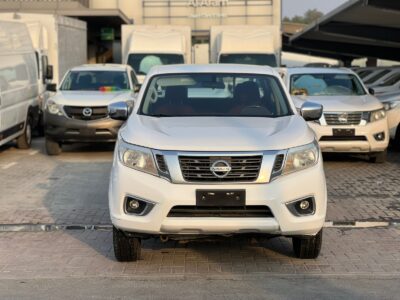 2020 White Nissan Navara 4X4 Fully Automatic GCC Specifications
