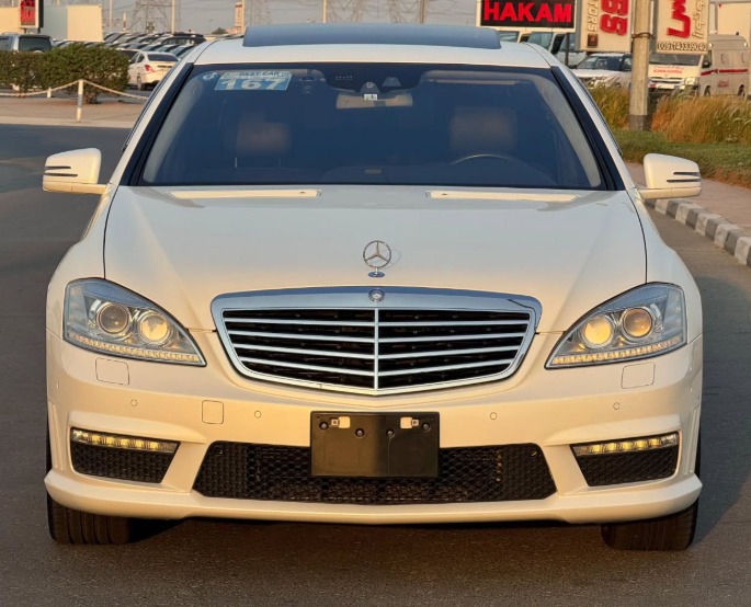 2012 MERCEDES BENZ S63 AMG V8 White-Black AUCTION GRADE 4.5/B