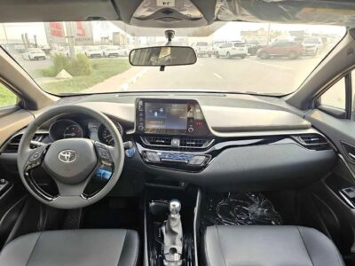 2023 Toyota C-HR LUXURY DUAL TONE 1.8L HYBRID FULL OPTION