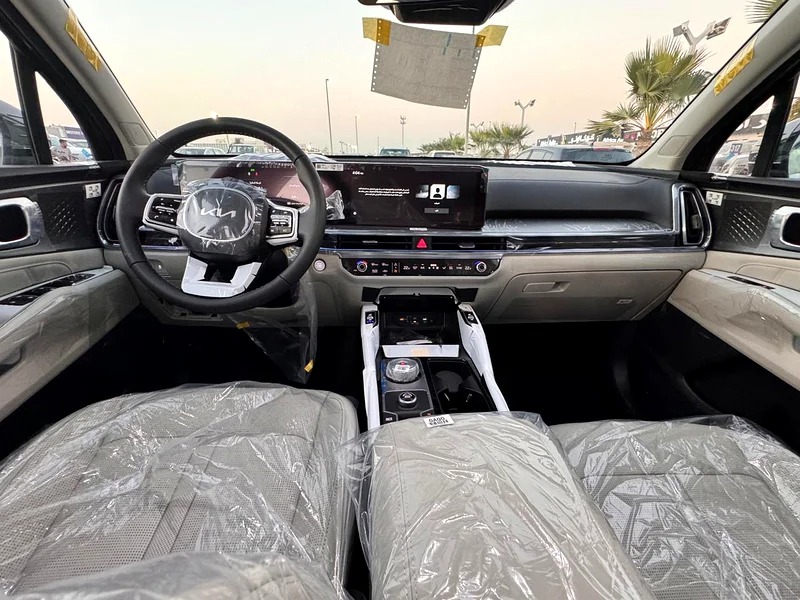 2025 Kia Sorento Full option Hybrid 1.6 Turbo GCC Specs Green White